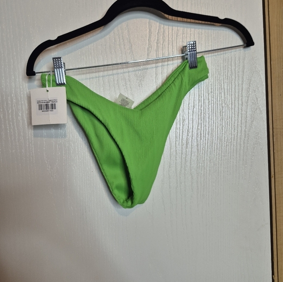 724🦃🎄NWT Kulani Kinis Peppermint Ribbed Plunge Bikini bottom - Picture 1 of 3